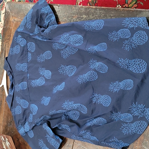 GUC L.O.G.G. Blue Pineapple Shirt 10/11 - Picture 4 of 4